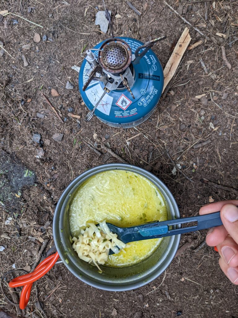 Alimentation en randonnée : que manger et quand ?