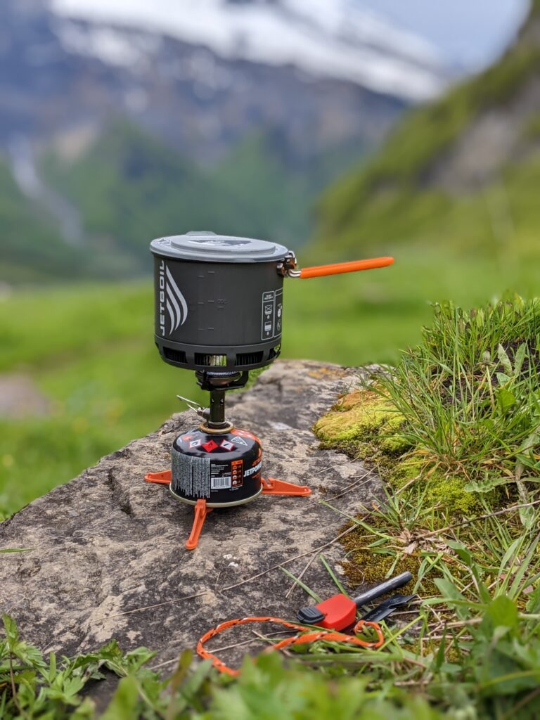 Test du réchaud Jetboil Stash ultra léger en randonnée