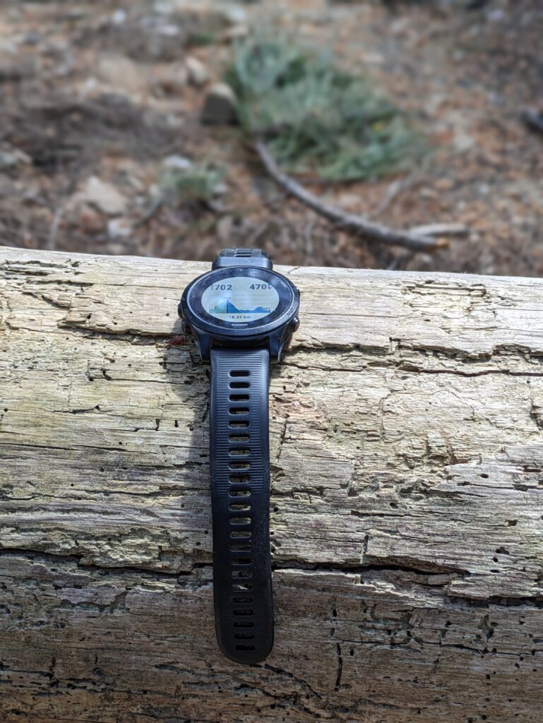 Les meilleures montres GPS randonnée & trekking 2024