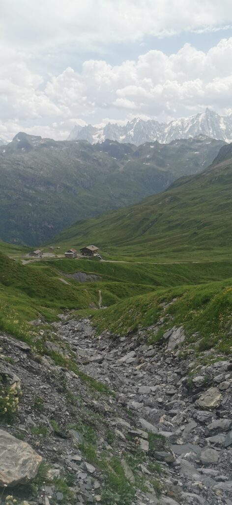 Le Tour des Aiguilles Rouges en 3 jours par la crête de Villy