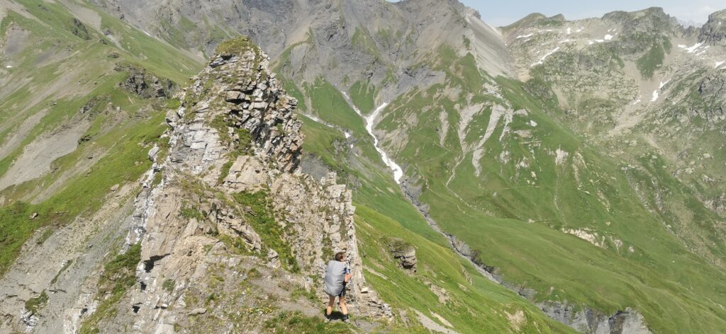 Le Tour des Aiguilles Rouges en 3 jours par la crête de Villy