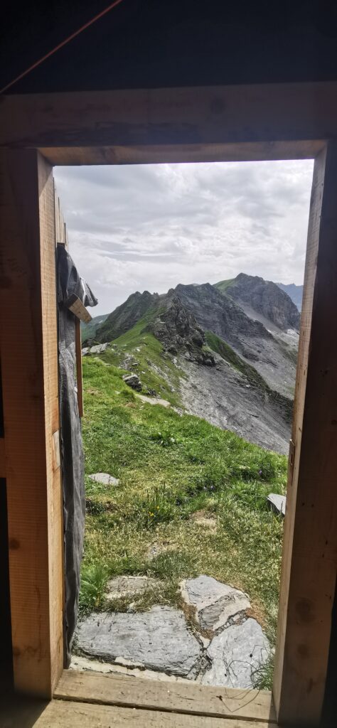 Le Tour des Aiguilles Rouges en 3 jours par la crête de Villy