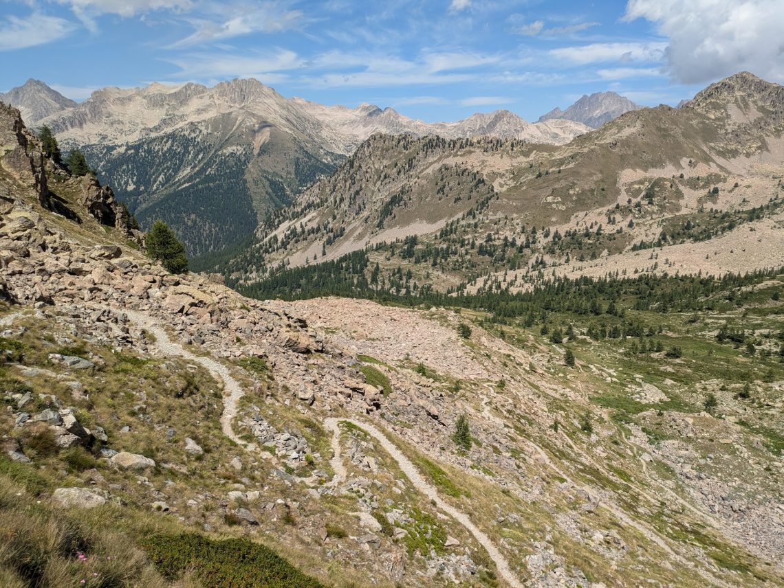 Grande Traversée des Alpes (GTA) par le GR5 : itinéraire, étapes et conseils