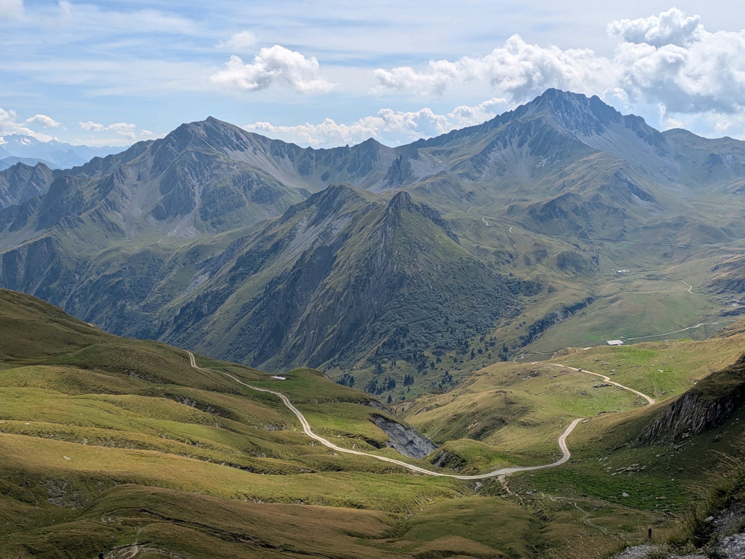 Tour du Beaufortain en 6 jours : étapes, itinéraire et récit